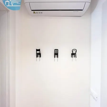 公寓 Cavana 5 Tirabora Short Rent 的里雅斯特