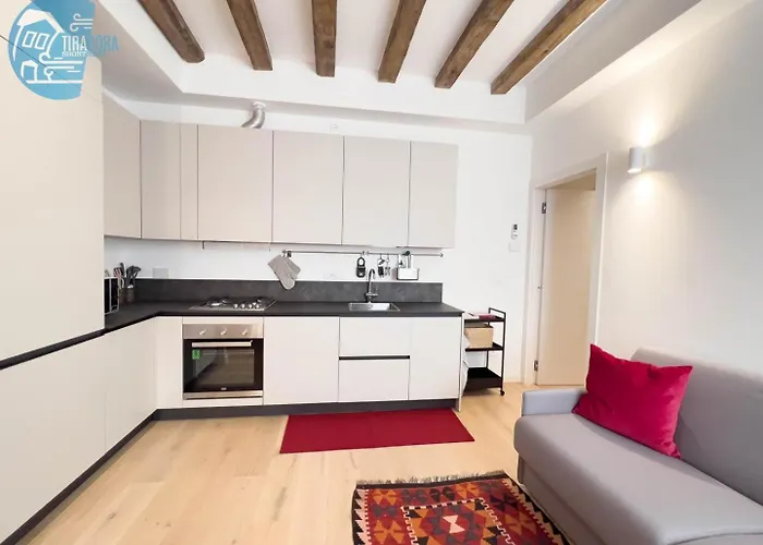 Cavana 5 Tirabora Short Rent Appartement