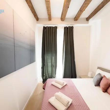 Cavana 5 Tirabora Short Rent *